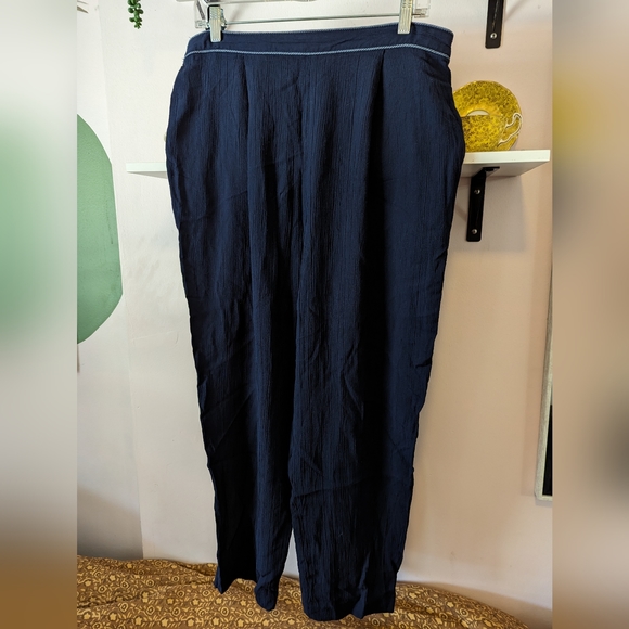 Navy blue pull over crepe pants - Picture 1 of 5